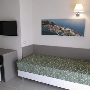 Szálloda Hotel Holiday, Sirmione